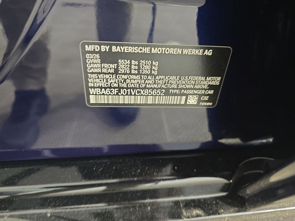 New 2027 Tanzanite Blue II Metallic BMW 540i xDrive image 31
