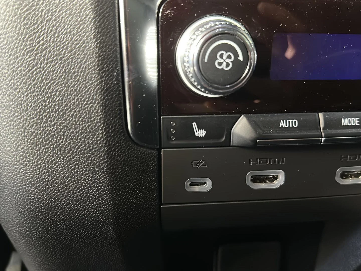 Used 2024 Sterling Metallic GMC SLT image 26