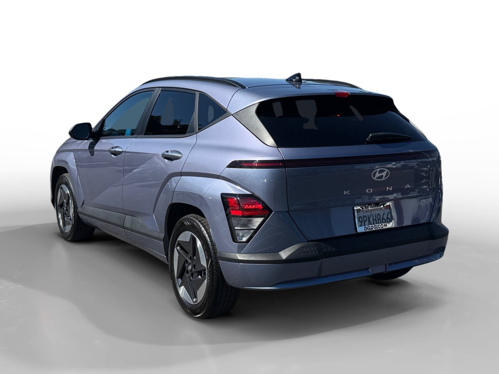 Certified Used 2025 Blue Pearl Hyundai SEL image 3