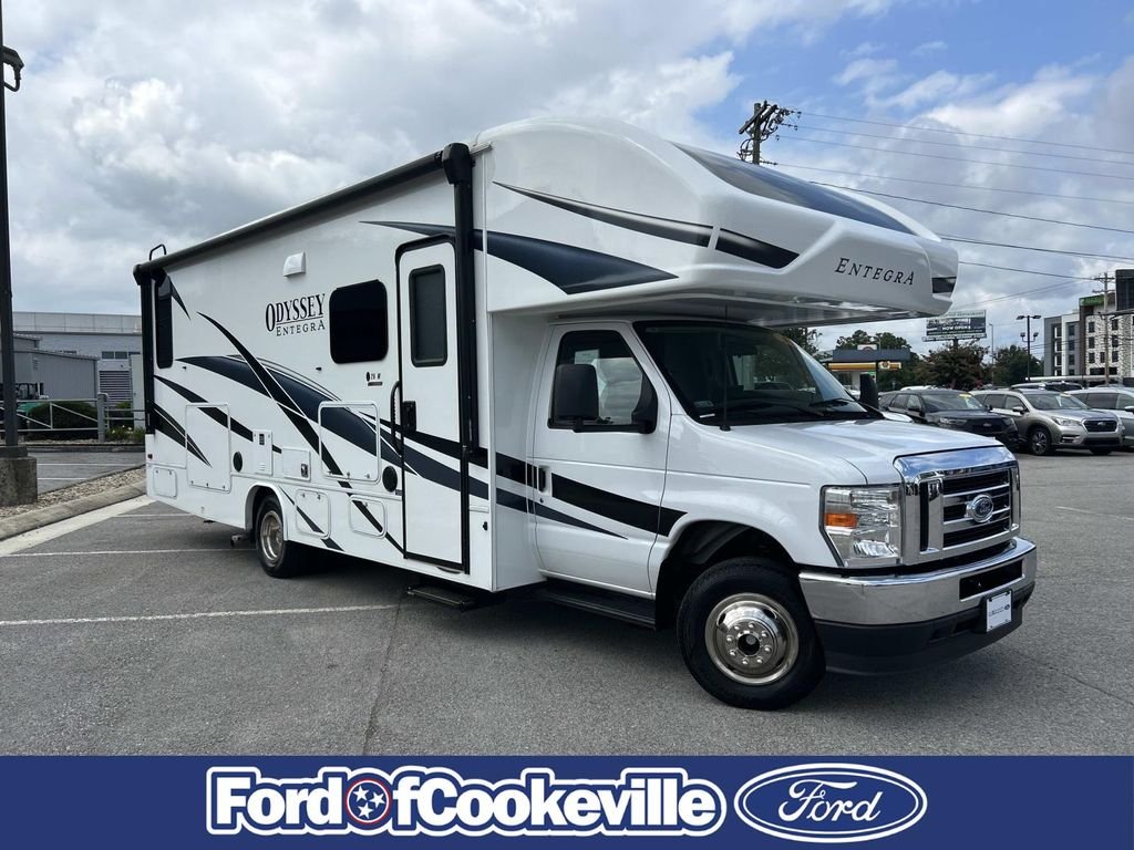 Used 2025 Oxford White Ford Base image 1