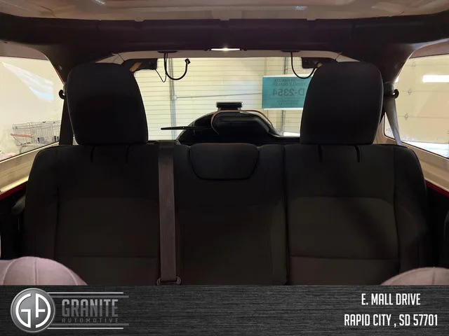 Used 2023 Red Jeep Sahara image 36