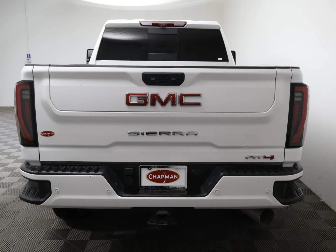 Used 2025 Summit White GMC AT4 image 4