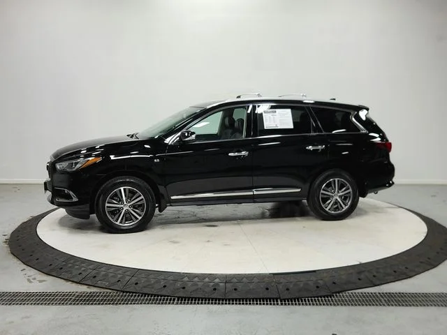 Used 2020 Black INFINITI LUXE image 5