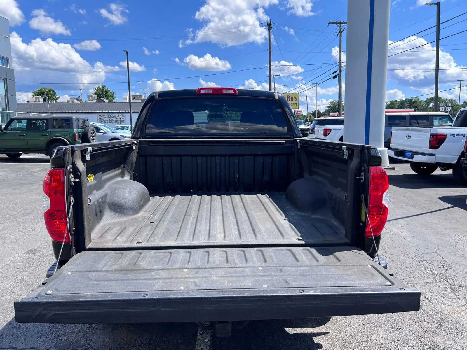 Used 2017 Black Toyota SR5 image 11