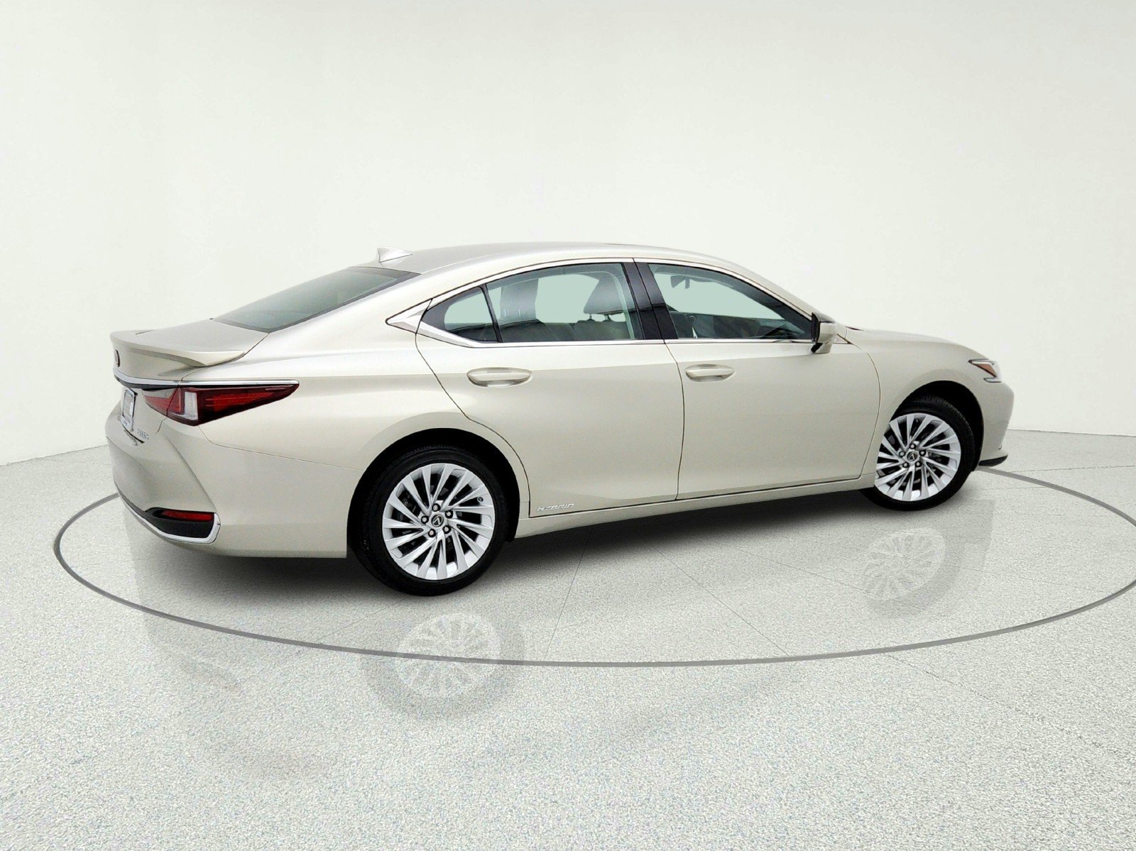 Used 2019 MOONBEAM BEIGE Lexus ES 300h Luxury image 8