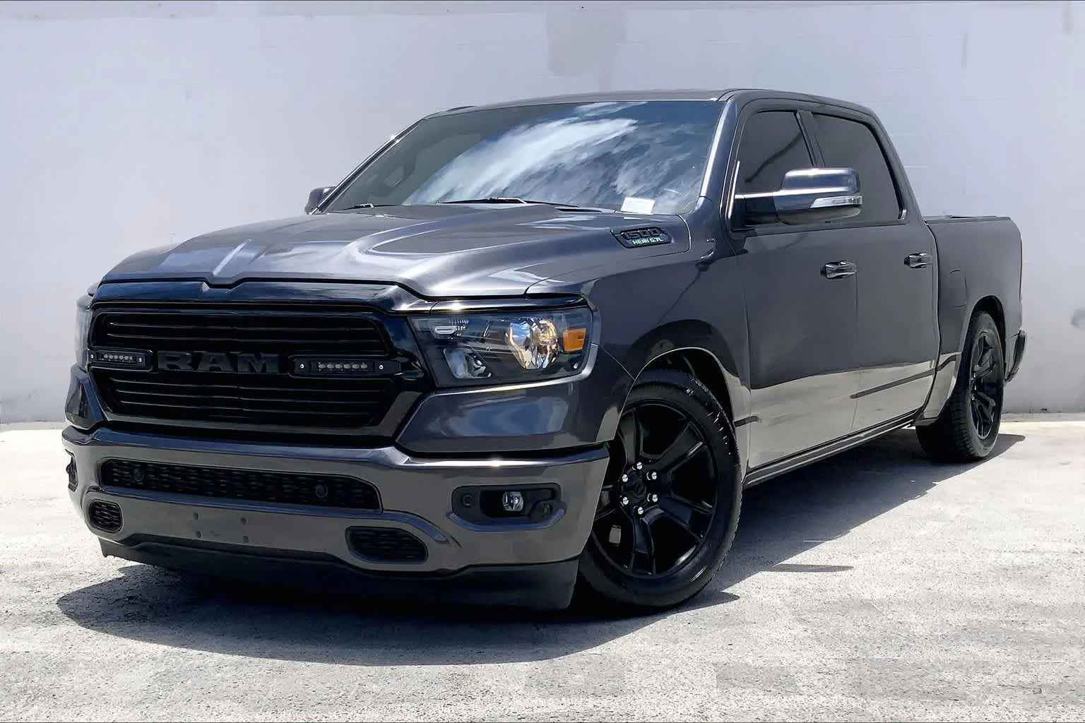 2020 RAM 1500 Big Horn/Lone Star Crew Cab 5'7's photo