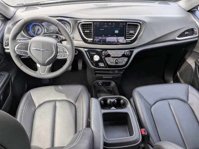 Used 2026 Silver Chrysler Select image 16