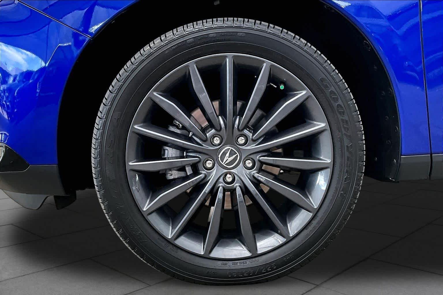 Used 2024 Apex Blue Pearl Acura w/A-Spec Advance Package image 11
