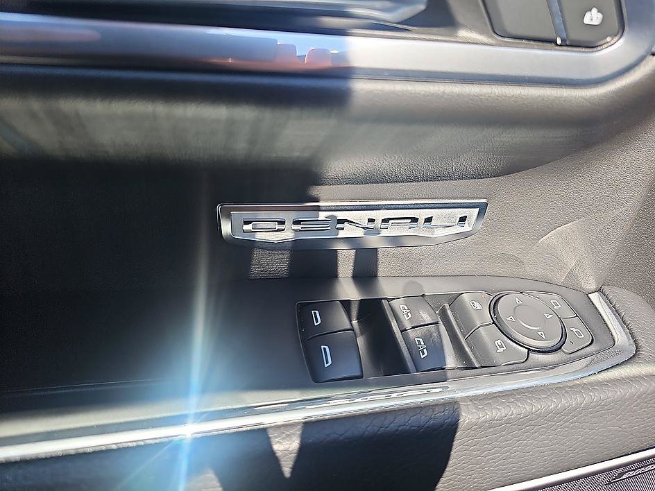 Used 2023 Titanium Rush Metallic GMC Denali image 13