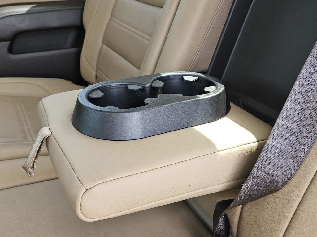 Used 2018 Silver GMC Denali image 40