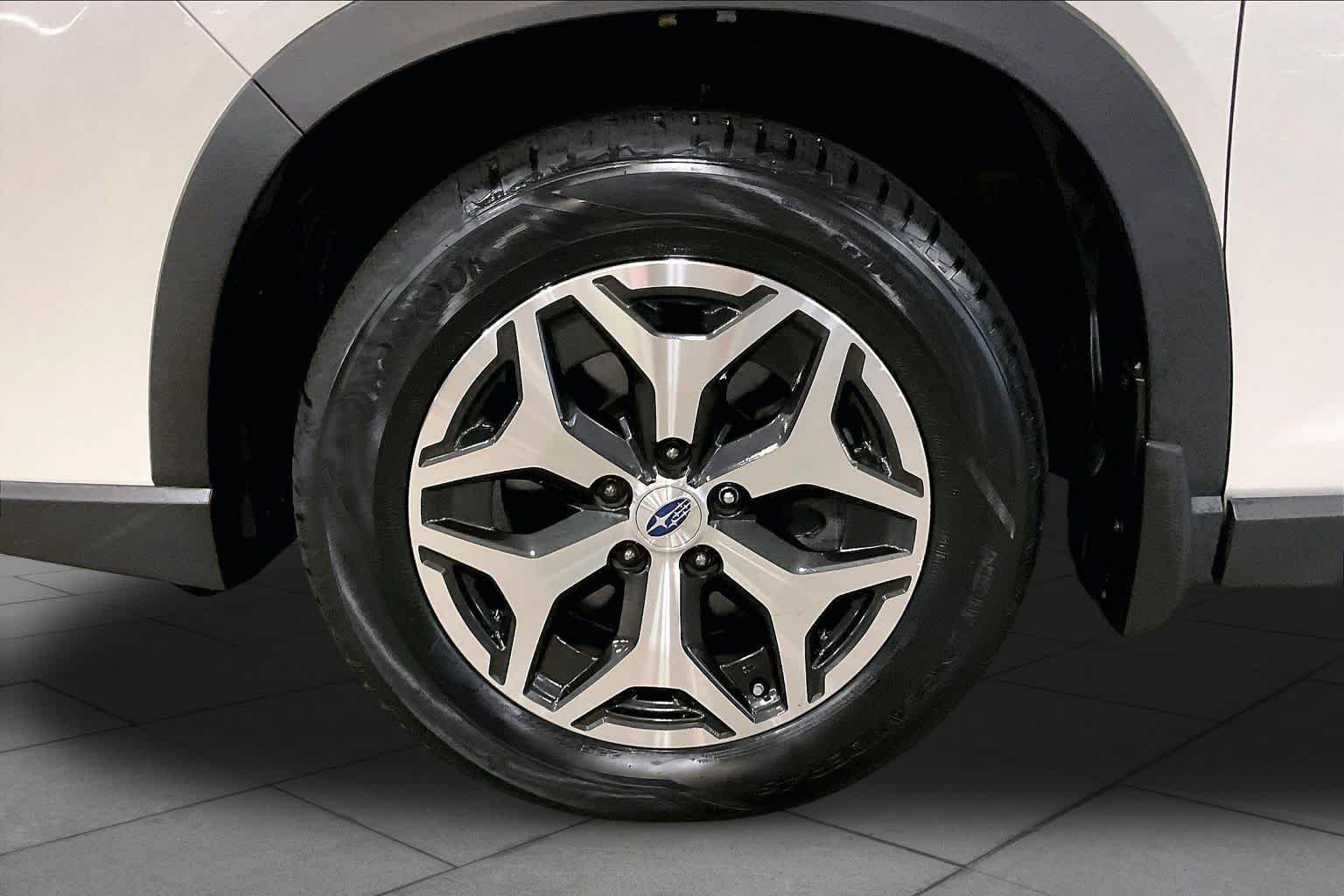 Used 2019 Crystal White Pearl Subaru Premium image 11