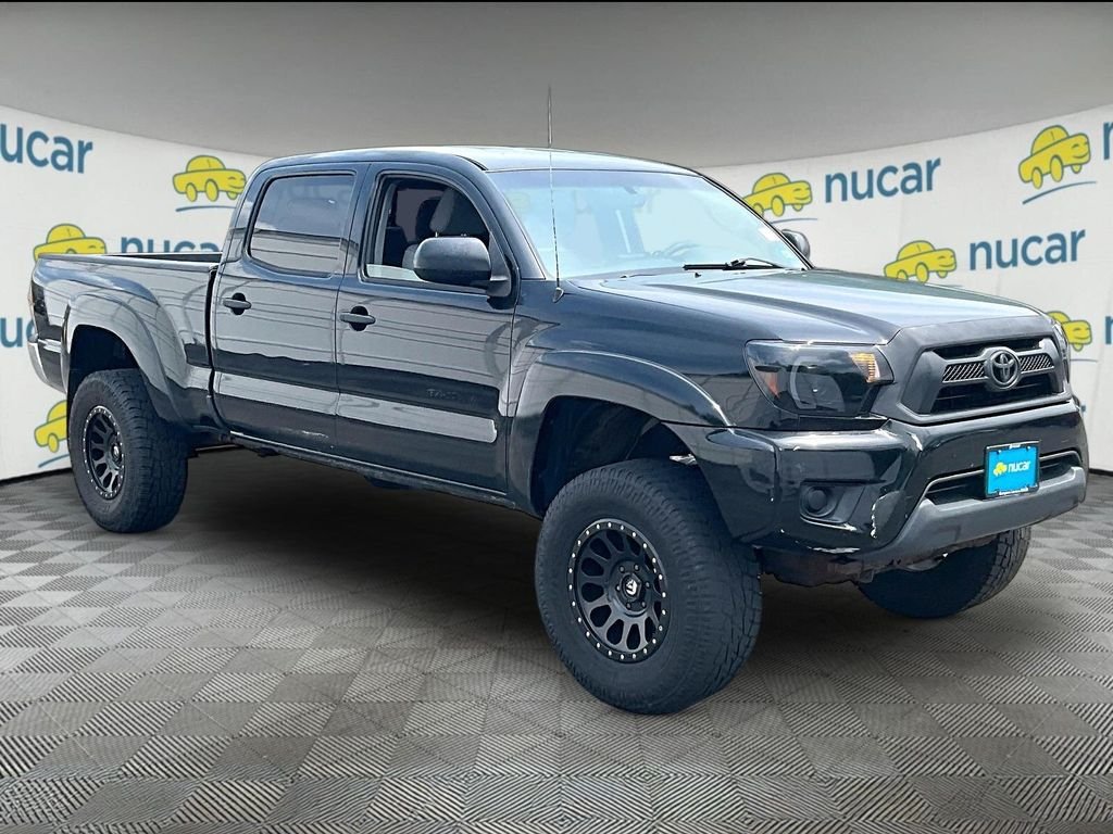 Used 2013 Black Toyota Base image 1
