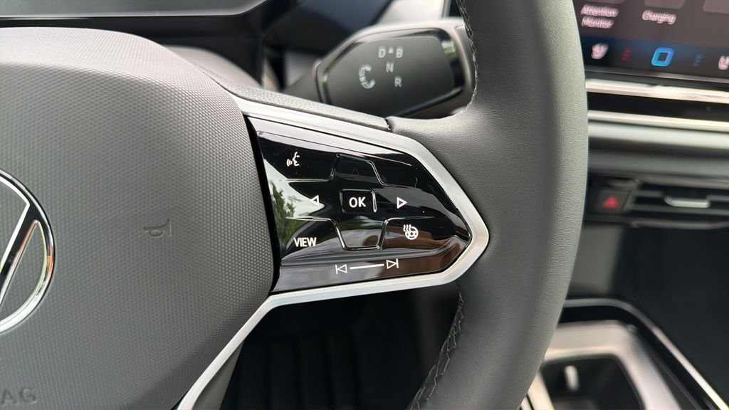 New 2026 Opal White Pearl Volkswagen Pro S image 22