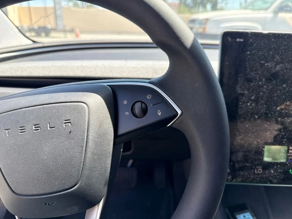 Used 2024  Tesla Base image 15