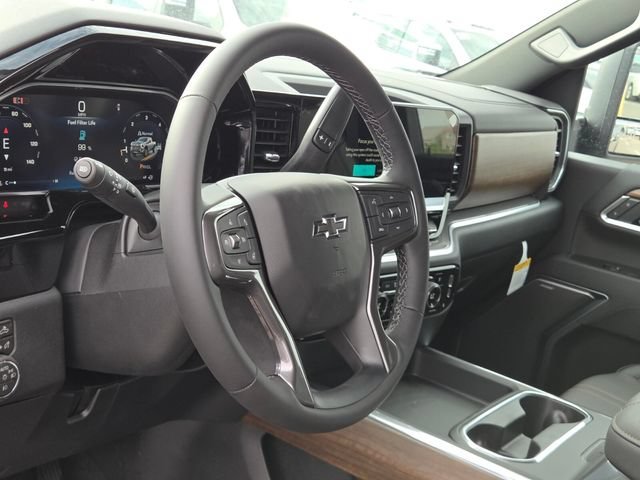 New 2026 Black Chevrolet High Country image 10