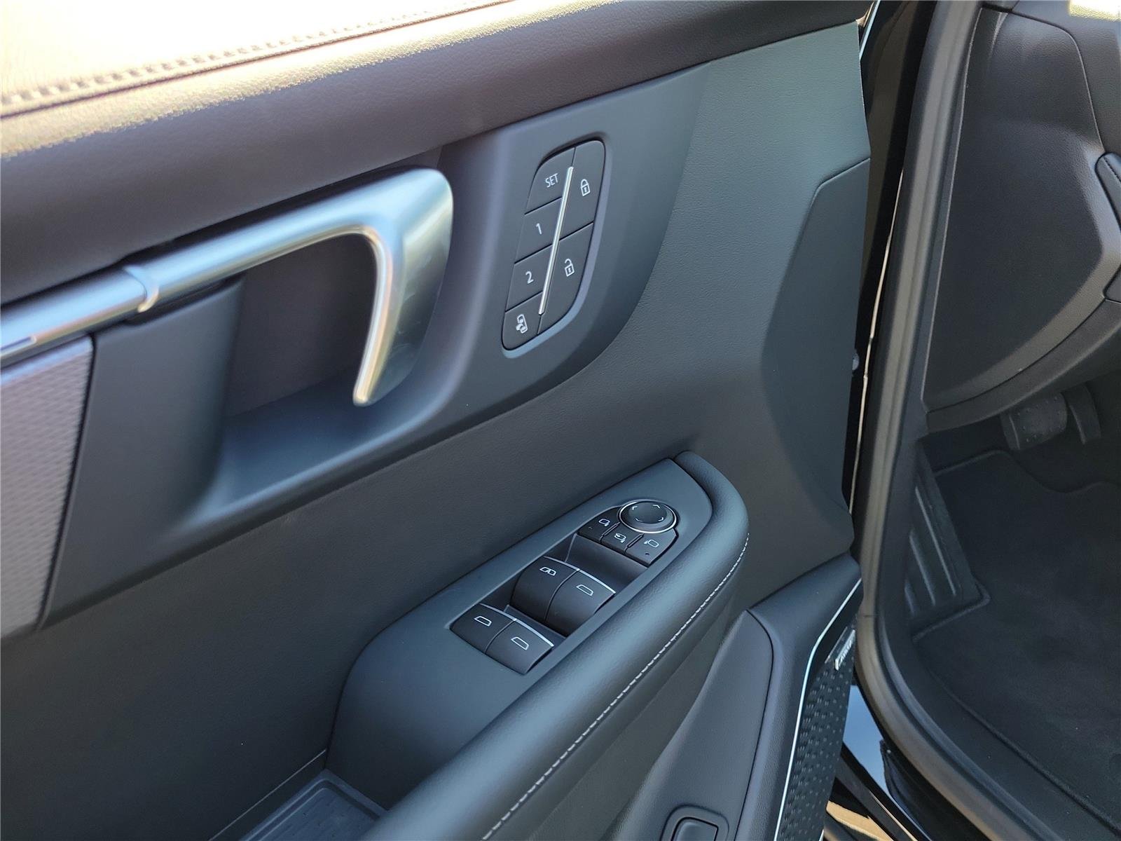 2026 Buick Enclave Sport Touring - Photo 19