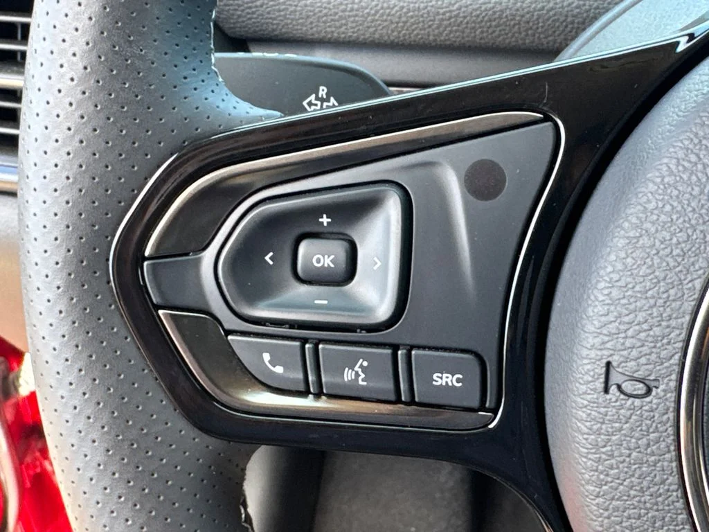 2025 VinFast VF 8 Eco - Photo 31