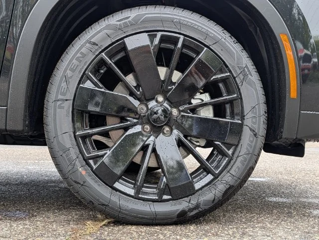 New 2026 Black Diamond Mitsubishi LE 1.5T S-AWC image 3