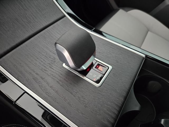 New 2026 Zadar Grey Land Rover Belgravia Edition image 23