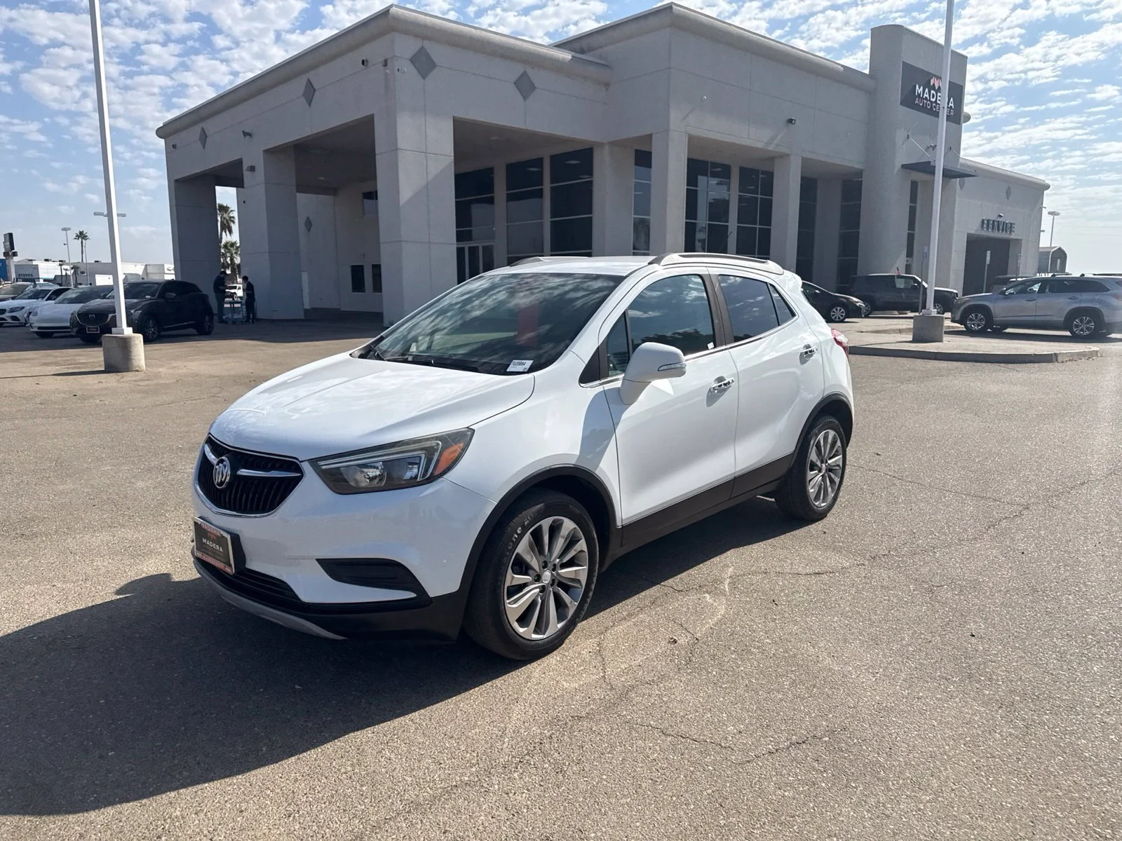 Used 2017 White Buick Preferred image 3