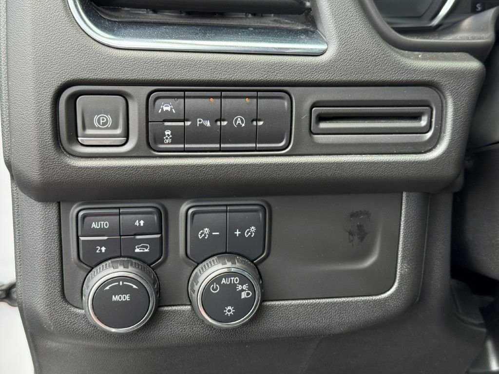 Used 2024 White Chevrolet LS image 11