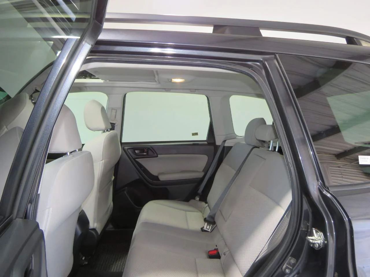 Used 2018 Quartz Blue Pearl Subaru 2.5i Premium image 15