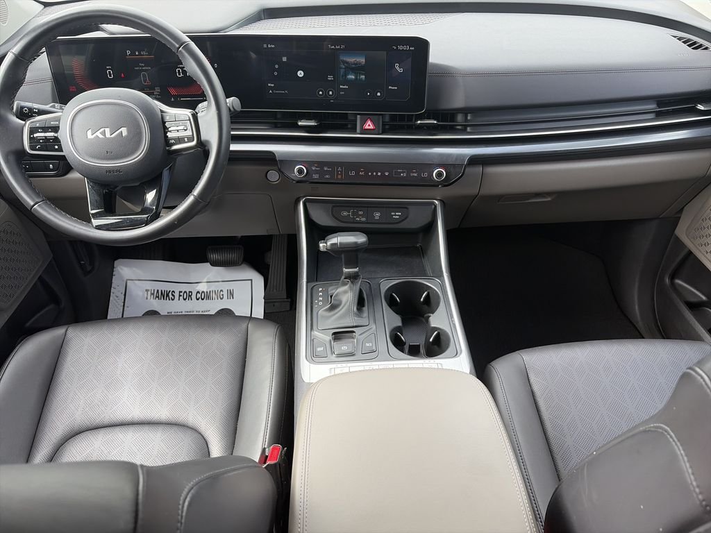Used 2025 Aurora Black Pearl Kia LXS image 14