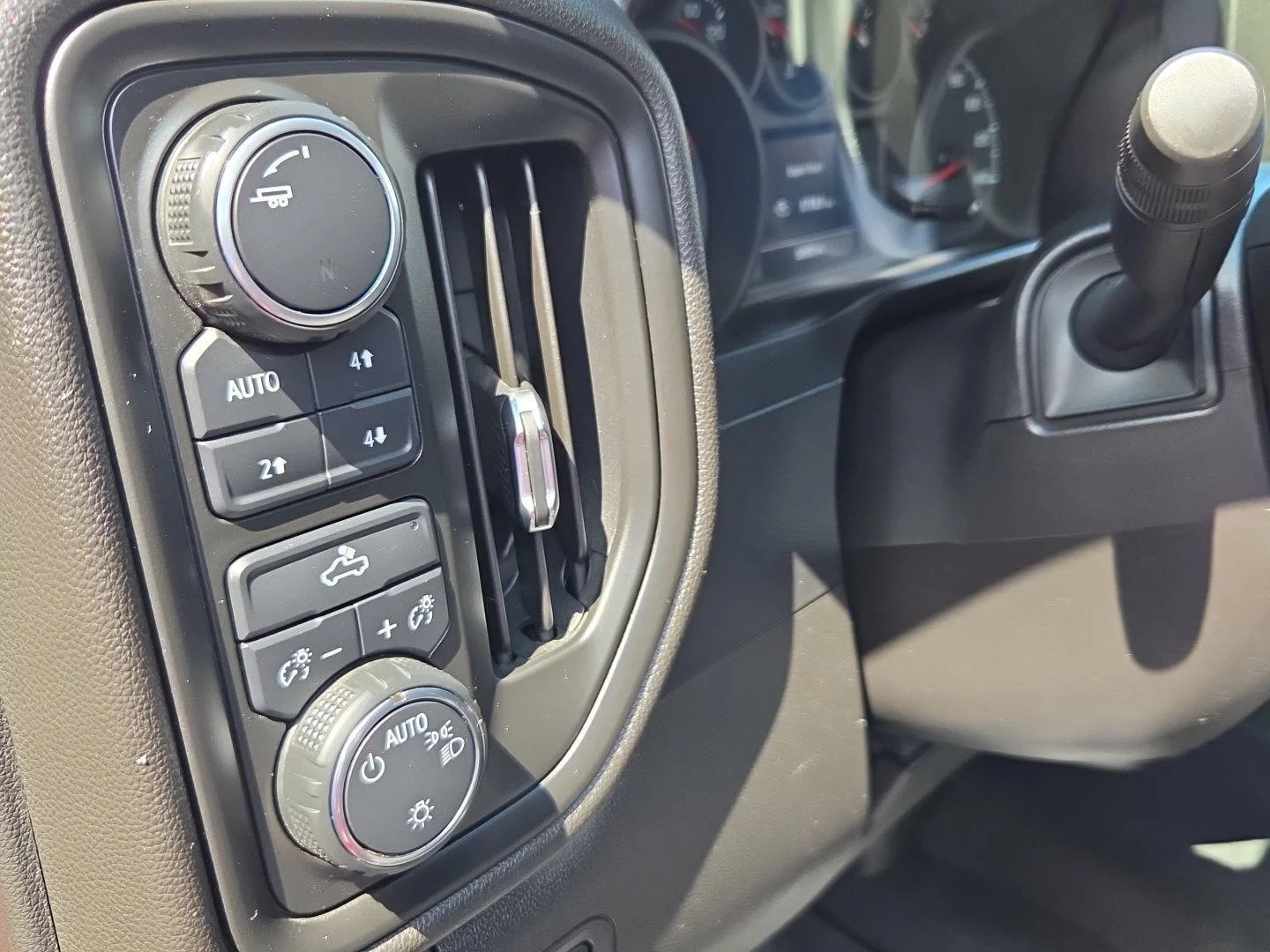 Used 2019 RED HOT Chevrolet Custom Trail Boss image 12