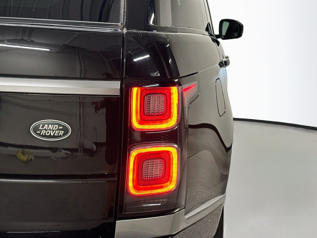 Used 2021 Black Land Rover Autobiography image 34