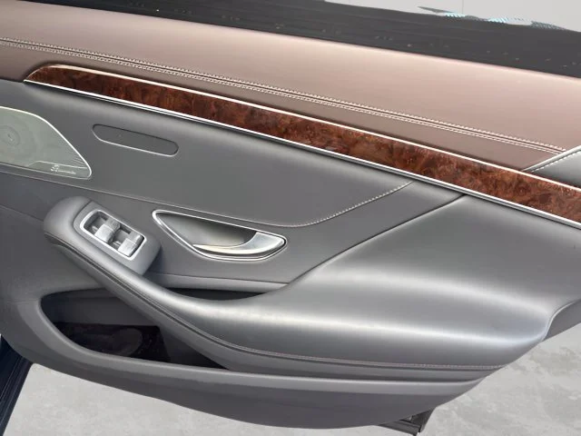 Used 2019 Gray Mercedes-Benz S 560 image 25
