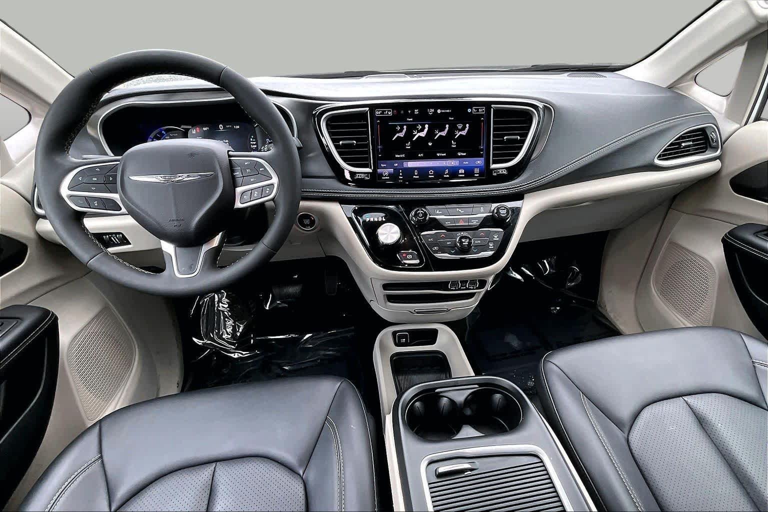 Used 2024 Bright White Clearcoat Chrysler Hybrid Select image 16