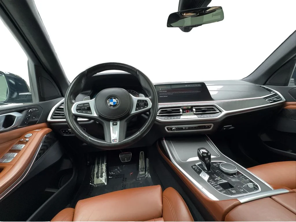 Used 2022 Green BMW xDrive40i image 41