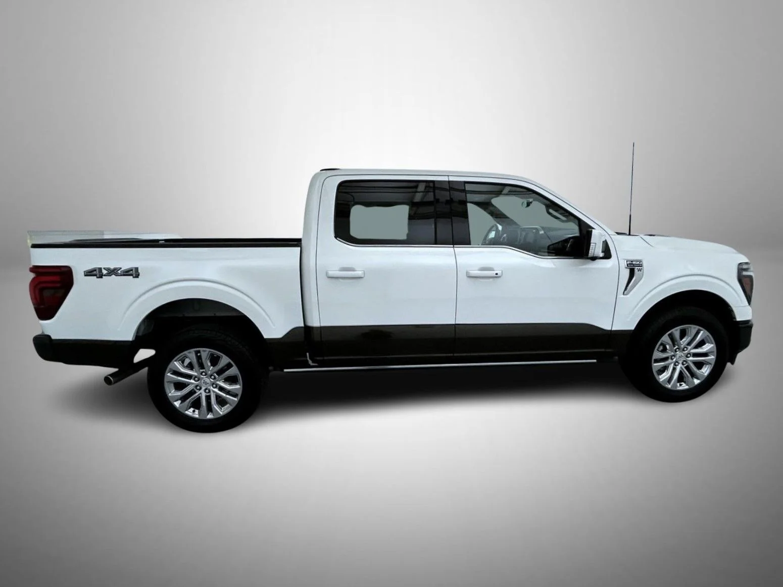 Used 2024 White Ford King Ranch image 4