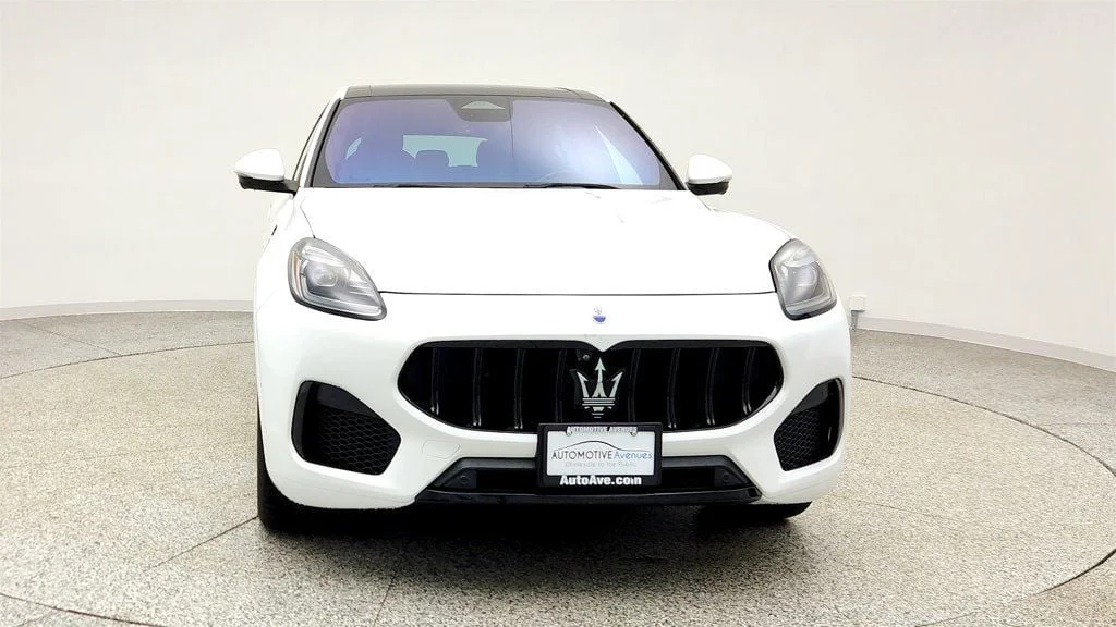 Used 2023 Bianco Maserati Modena AWD image 2