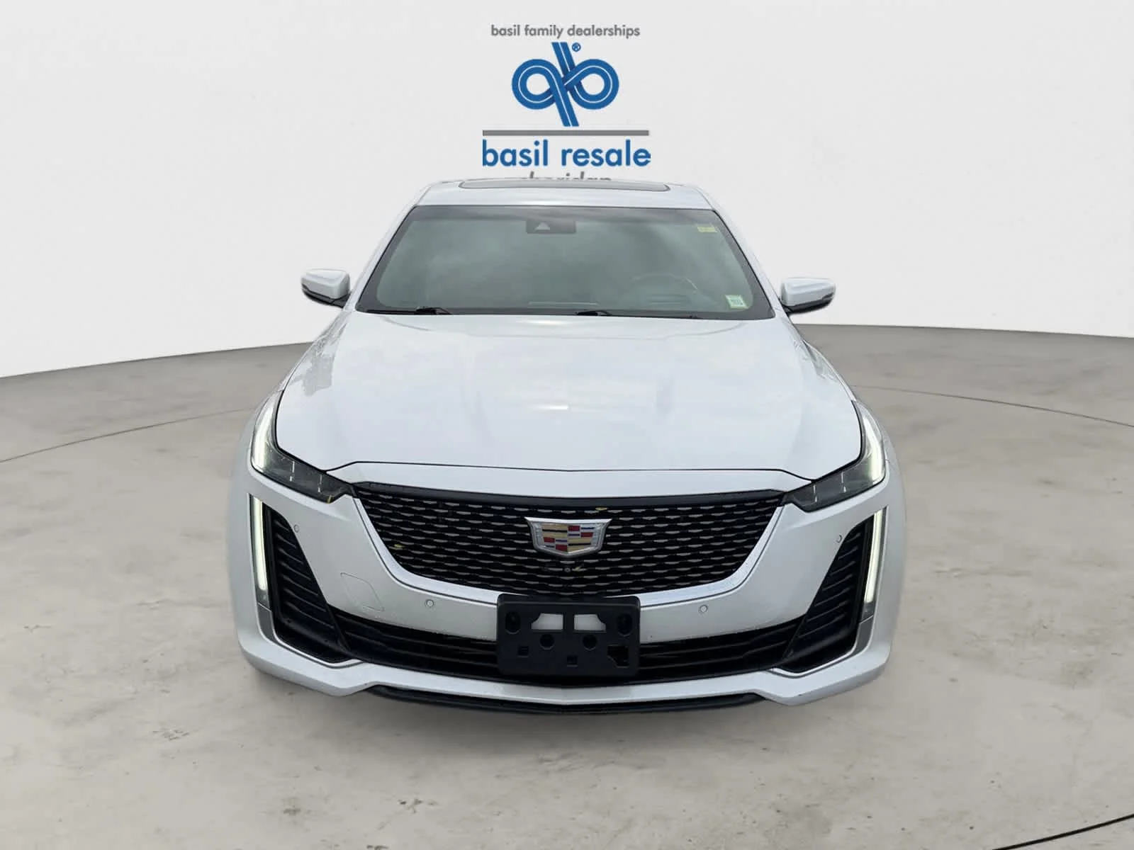 Used 2024 WH Cadillac Premium Luxury image 10