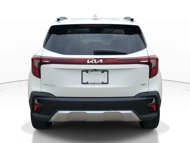 Certified Used 2024 White Kia SX image 5