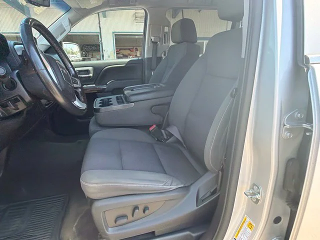 Used 2018 Quicksilver Metallic GMC SLE image 20
