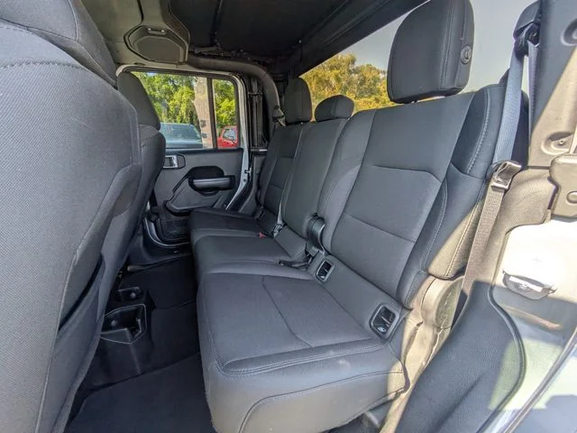 Used 2020 Silver Jeep Sport image 14