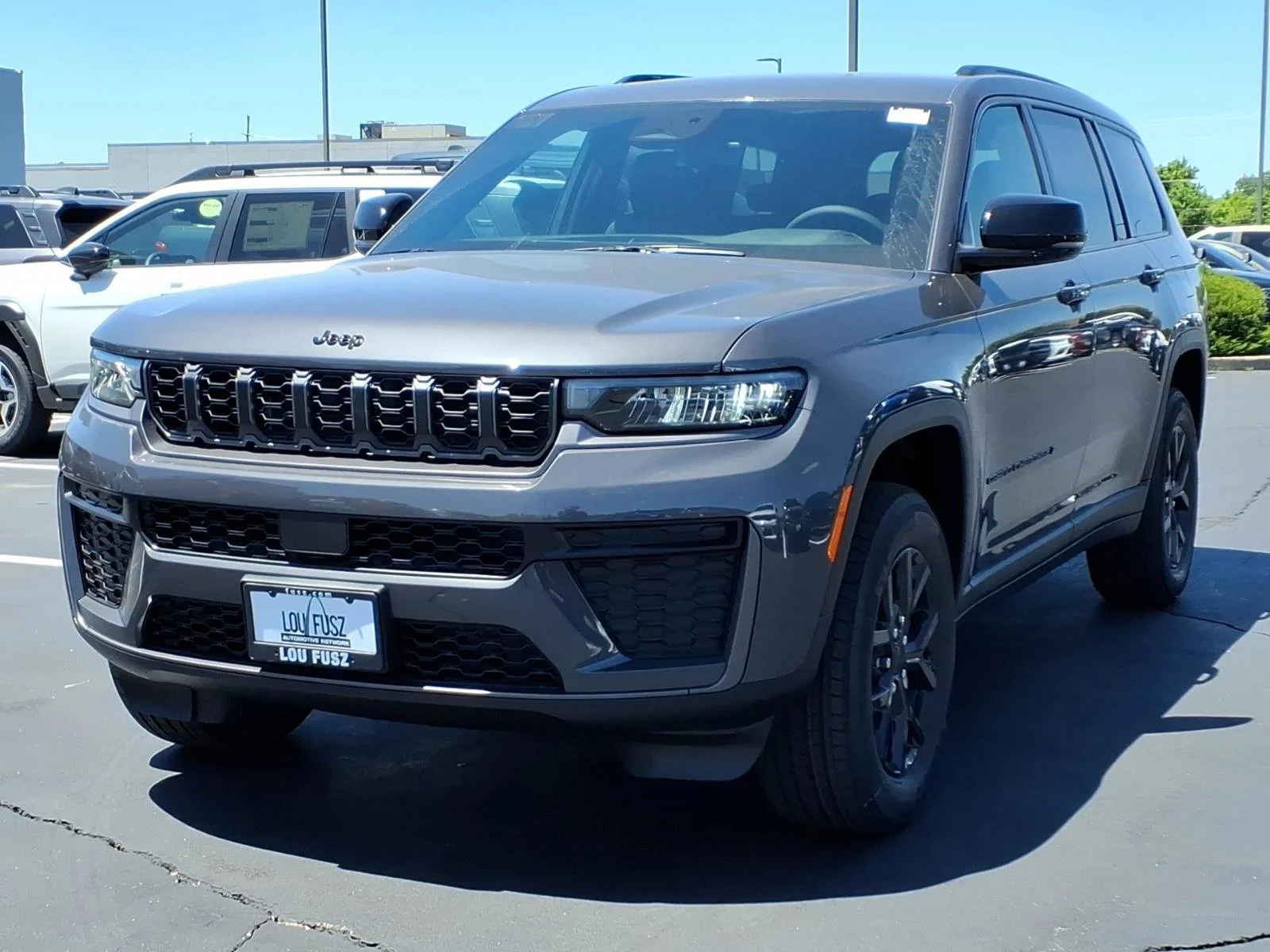 New 2026 Baltic Gray Metallic Clear-Coat Exterior Paint Jeep Laredo image 2
