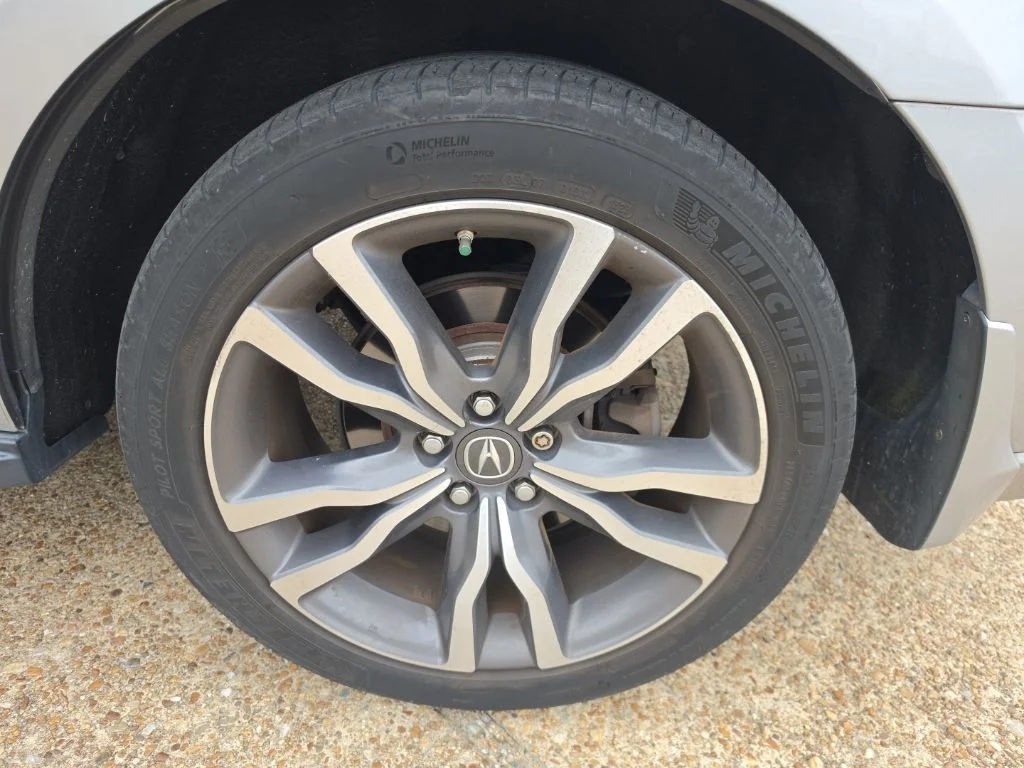 Used 2019 Silver Acura 3.5L Advance Package image 12