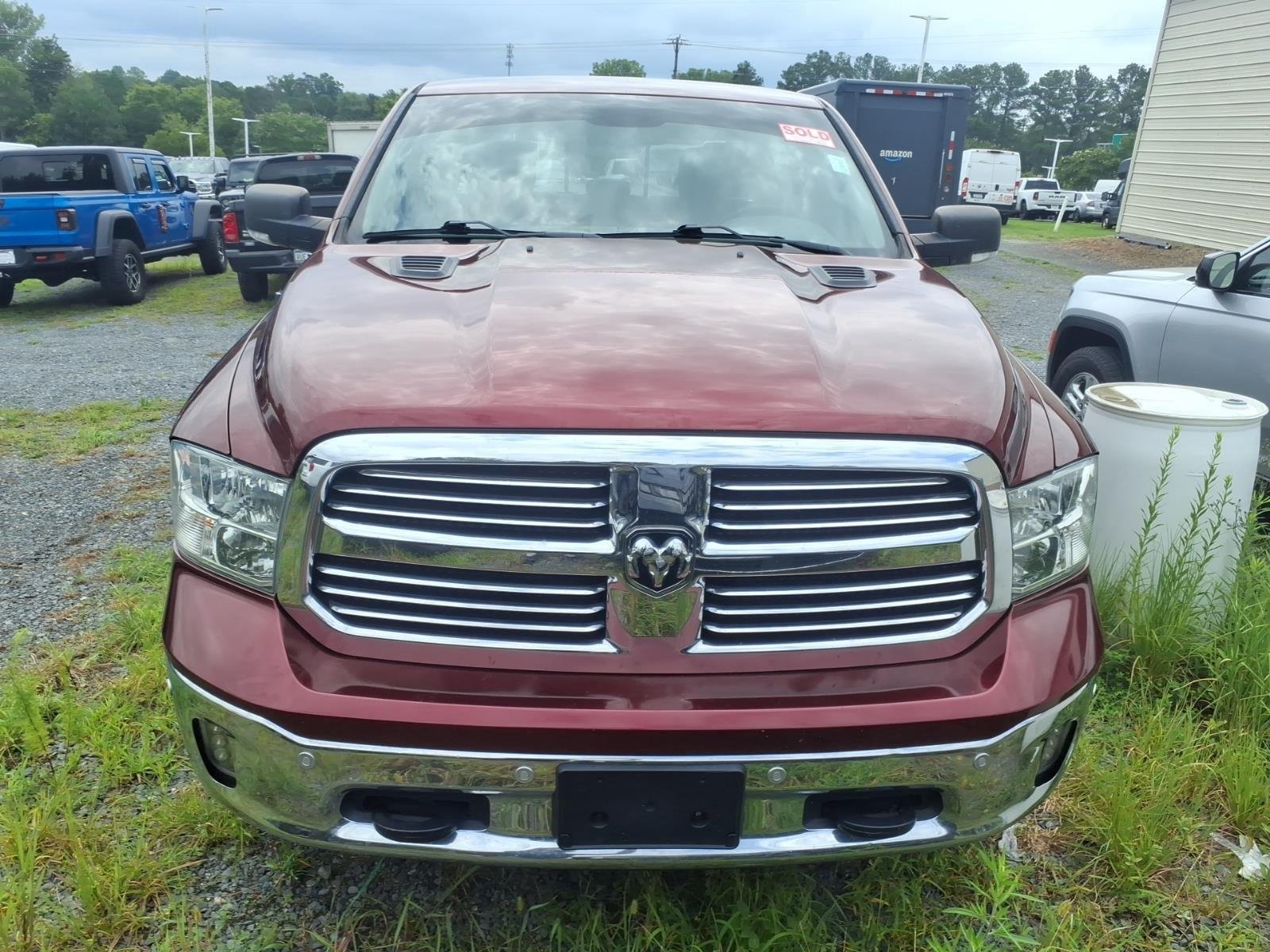 Used 2016 Delmonico Red Pearlcoat Ram Big Horn image 4