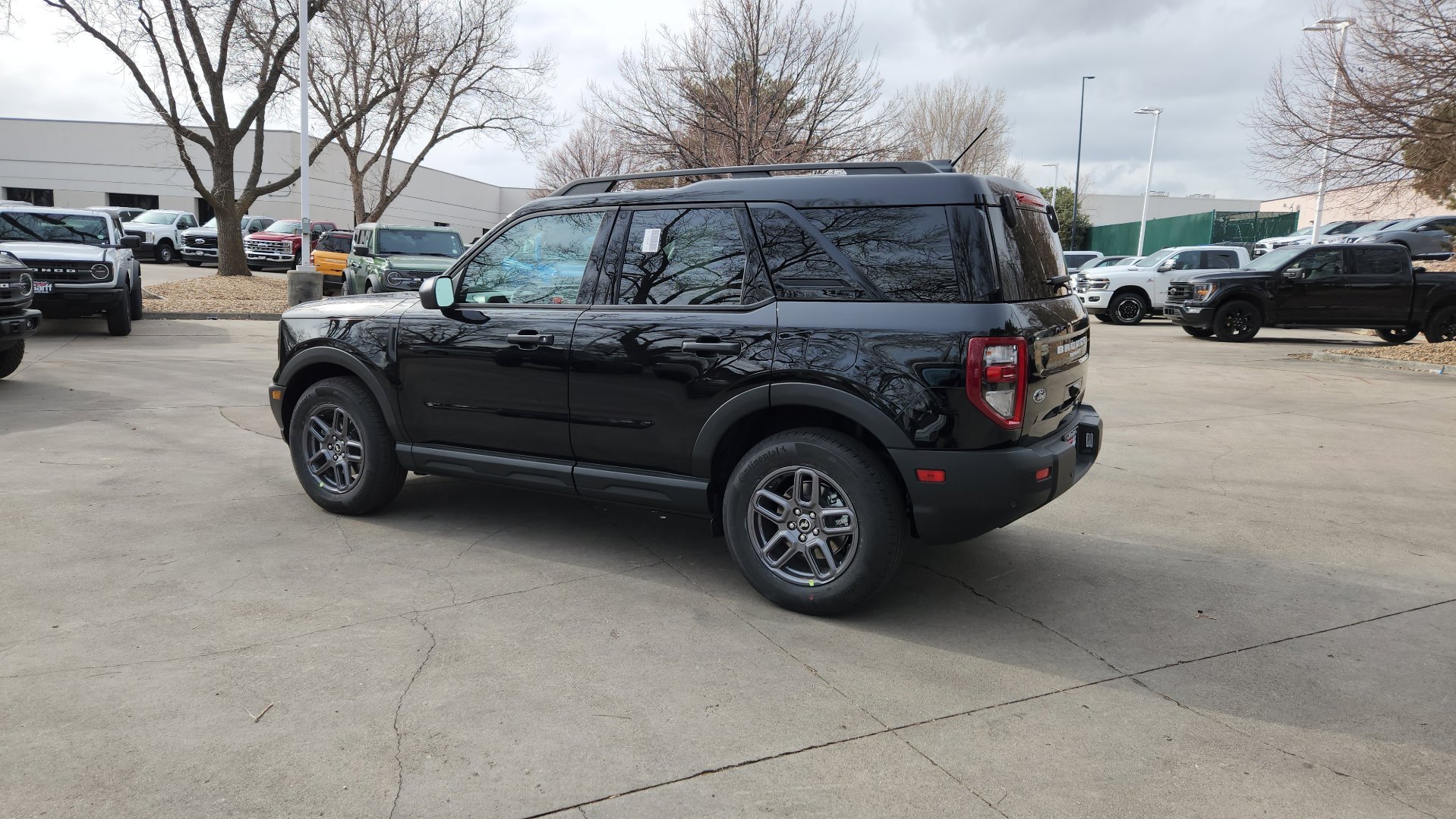 New 2025 Shadow Black Ford Big Bend image 8