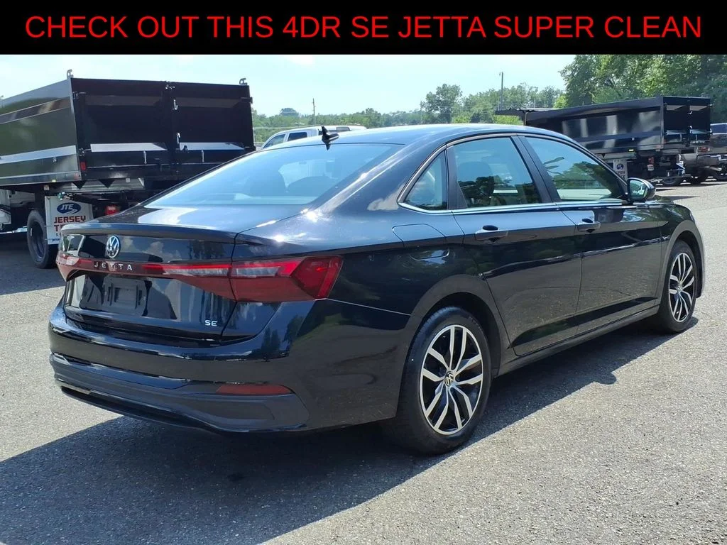 Used 2025 Black Volkswagen 1.5T SE image 6