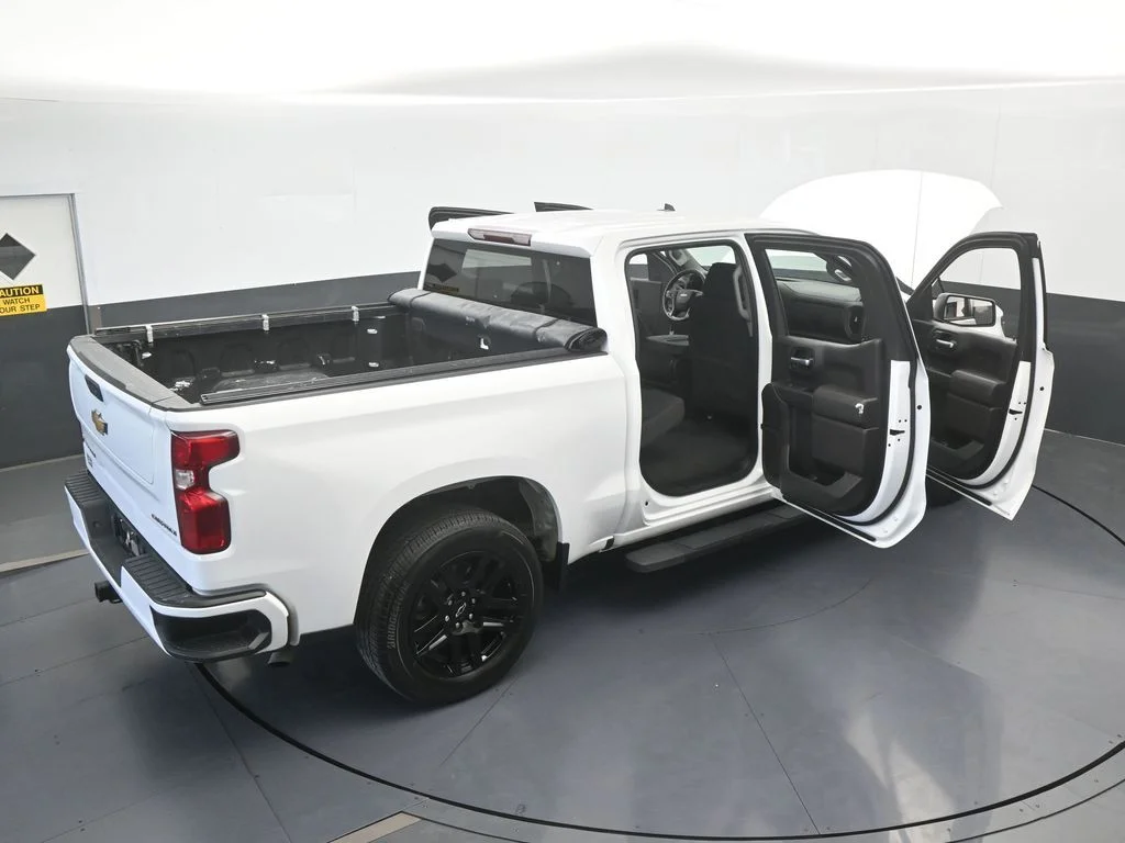 Used 2024 Summit White Chevrolet Custom image 72