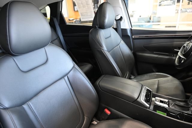 Used 2023 White Hyundai SEL image 8