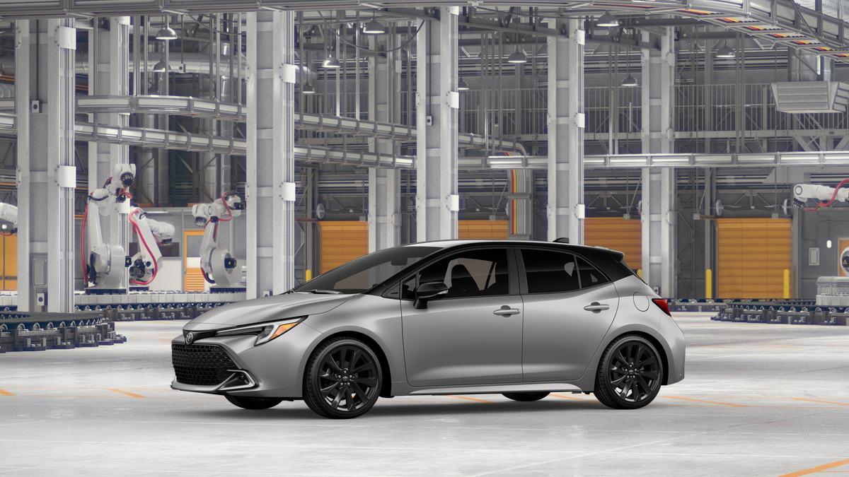 New 2027 Classic Silver Metallic with Black roof Toyota XSE image 3