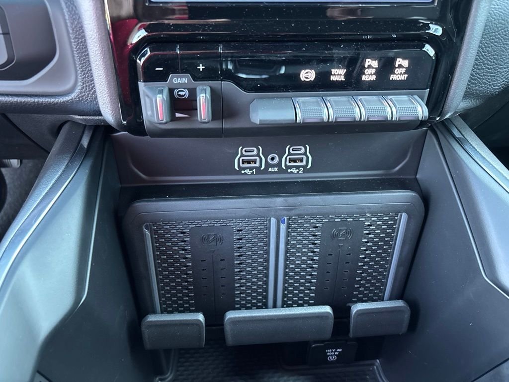New 2026 Forged Blue Metallic Exterior Paint RAM Laramie image 29