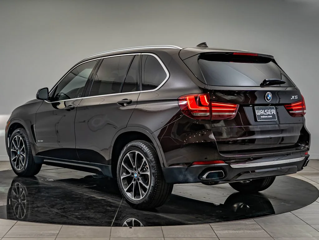 Used 2017 Sparkling Brown Metallic BMW xDrive50i image 7