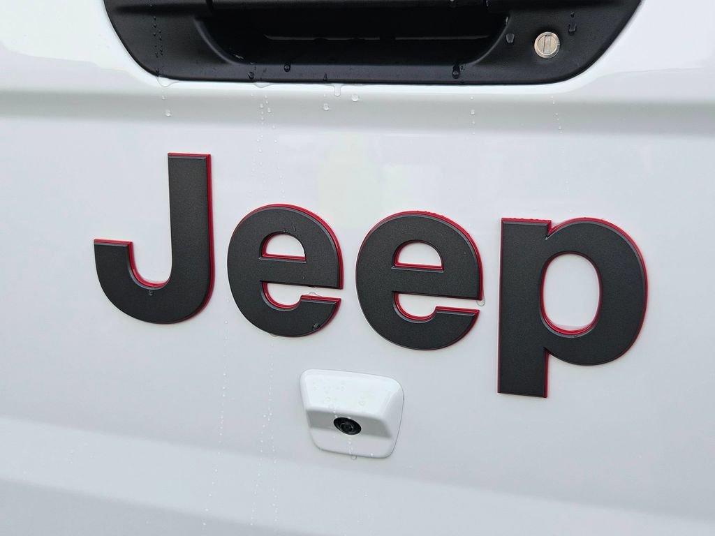 New 2026 Bright White Clearcoat Jeep Rubicon image 31