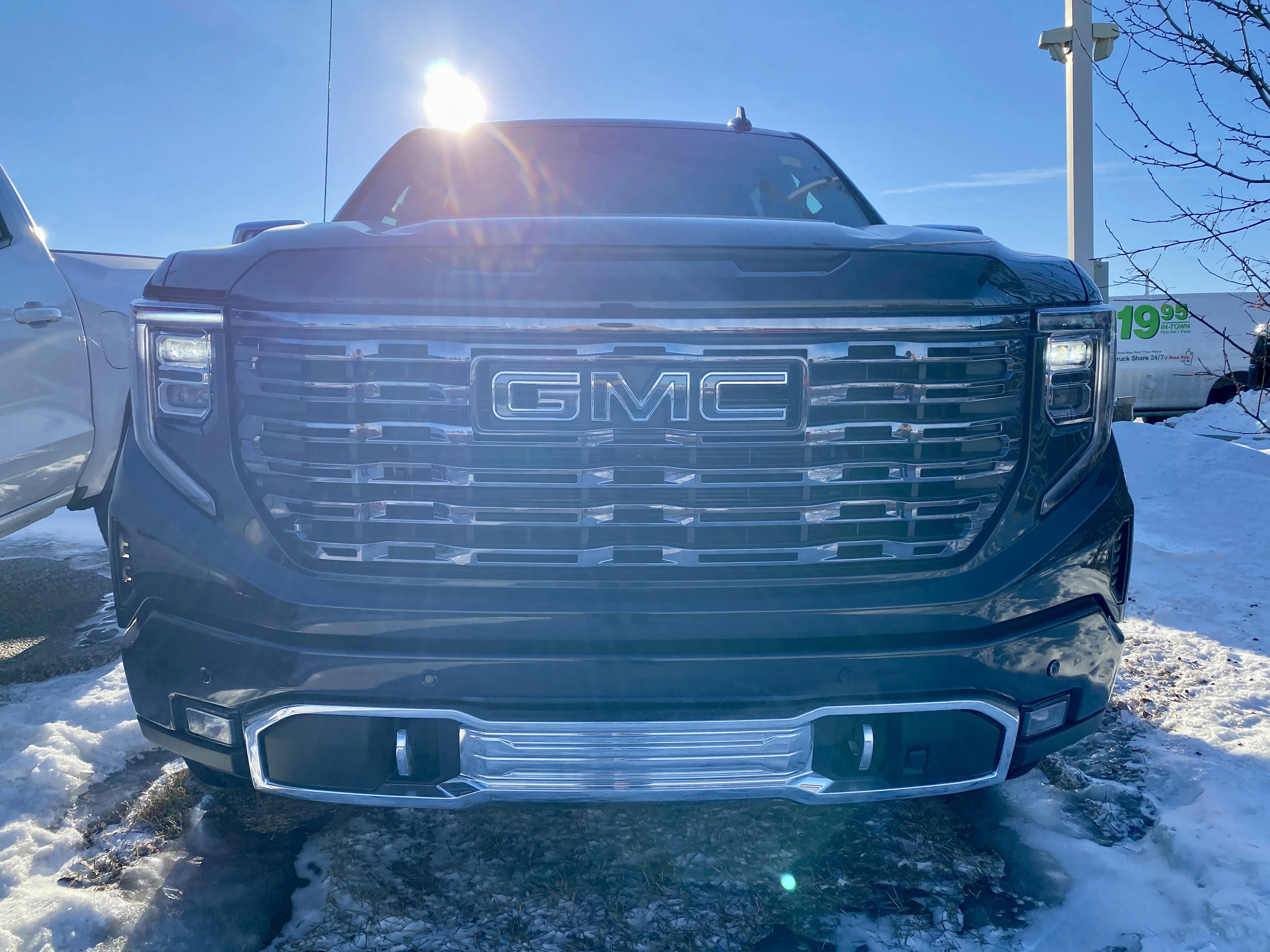 New 2026 TITANIUM RUSH METALLIC GMC Denali Ultimate image 3
